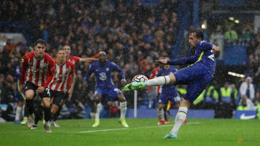 Chelsea top after return to winning ways, Man Utd held Chelsea top after return to winning ways, Man Utd held