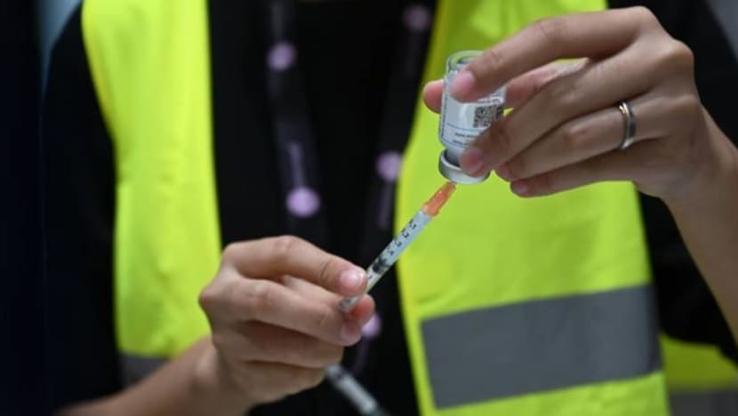 Pesakit COVID-19 tidak divaksin 'atas pilihan sendiri' perlu tanggung bil perubatan dari 8 Dis Pesakit COVID-19 tidak divaksin 'atas pilihan sendiri' perlu tanggung bil perubatan dari 8 Dis