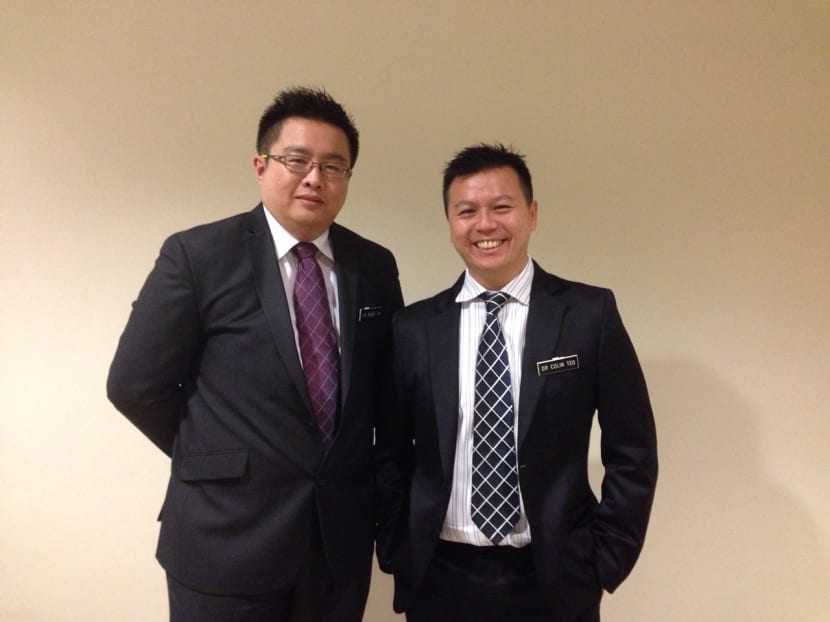 Dr Ronny Tan (left), co-chairman of the SMHS ED Guidelines Committee and Dr Colin Teo, President of SMHS.