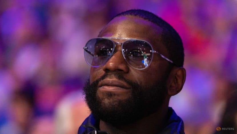 Boxing-Mayweather's Dubai exhibition fight called off Boxing-Mayweather's Dubai exhibition fight called off