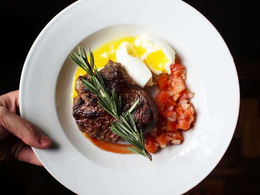 How cutting carbs – not fat – might be key to maintaining a healthy weight How cutting carbs – not fat – might be key to maintaining a healthy weight