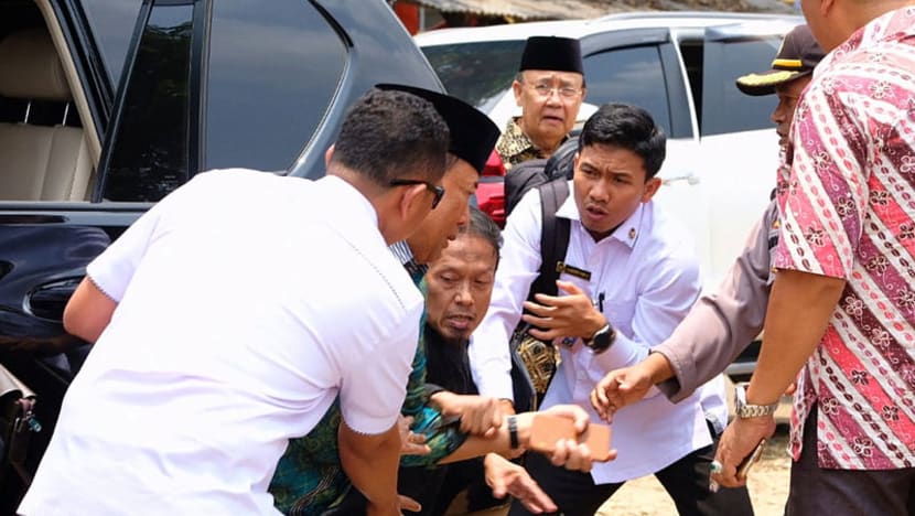 Indonesia jails Islamic State-linked couple who tried to assassinate minister Indonesia jails Islamic State-linked couple who tried to assassinate minister
