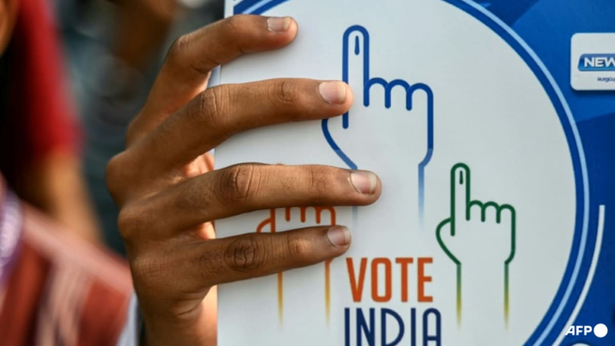 High-ranking Indian election official resigns ahead of polls High-ranking Indian election official resigns ahead of polls