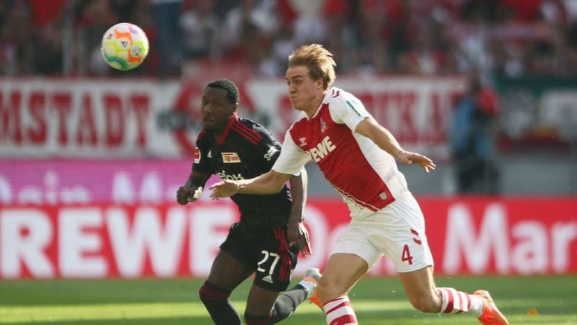 Own goal sends Union Berlin to top of Bundesliga Own goal sends Union Berlin to top of Bundesliga