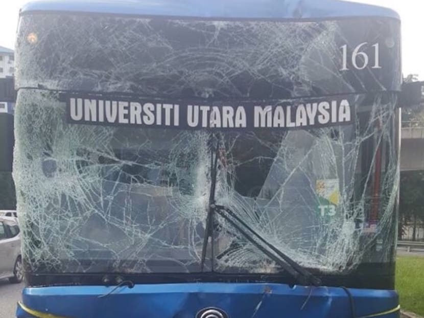 One of the buses carrying SEA Games squash players that was involved in an accident. Photo: KL traffic police via Malay Mail Online