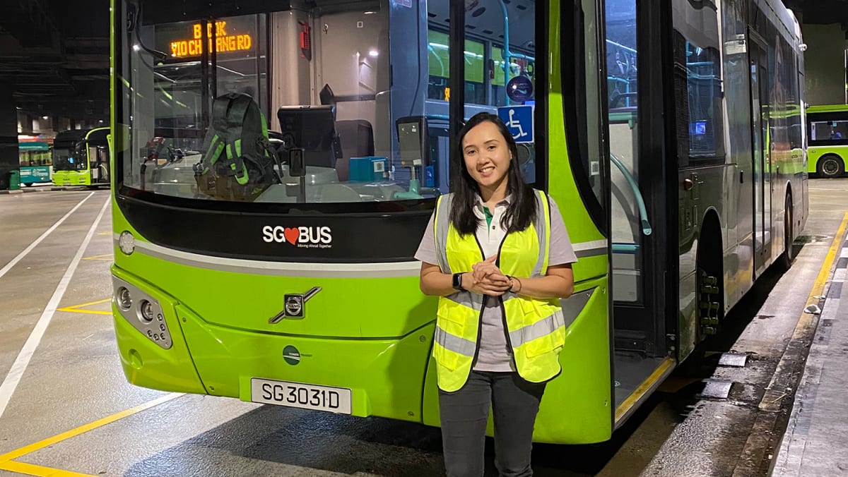 from-luxury-bags-to-local-buses-this-bus-interchange-supervisor-found-her-calling-in-public-transportation