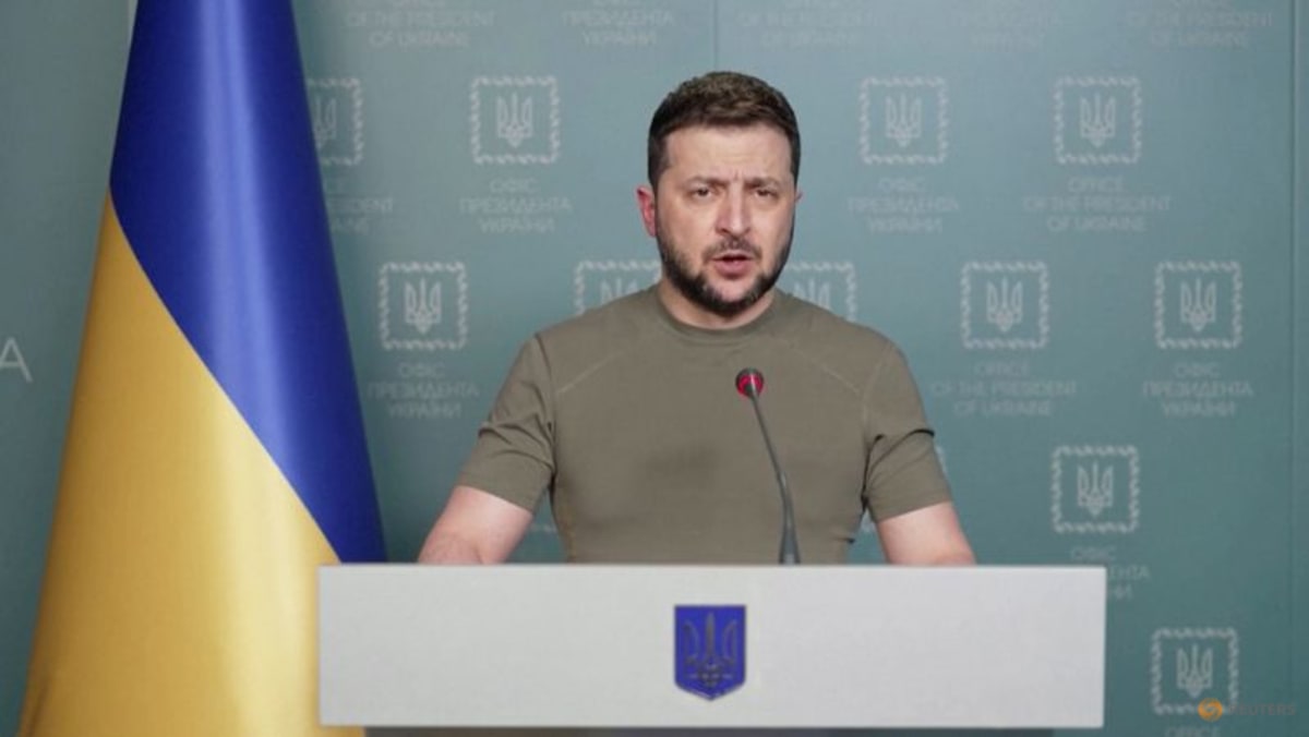 Zelenskyy 'in shock' over lack of aid for dam disaster