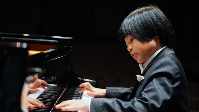 曾获多国钢琴比赛冠军 十岁男童将举行个人演奏会 