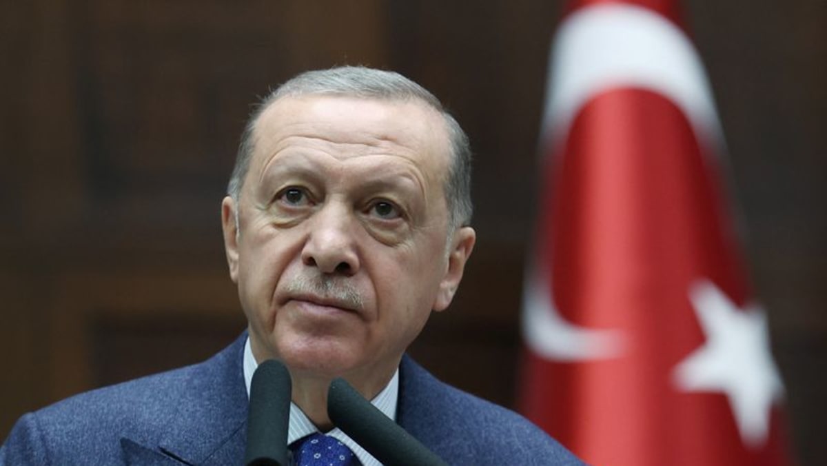 Erdogan mengindikasikan bahwa pemilihan umum di Türkiye akan diadakan pada bulan Mei, tiga bulan setelah gempa bumi