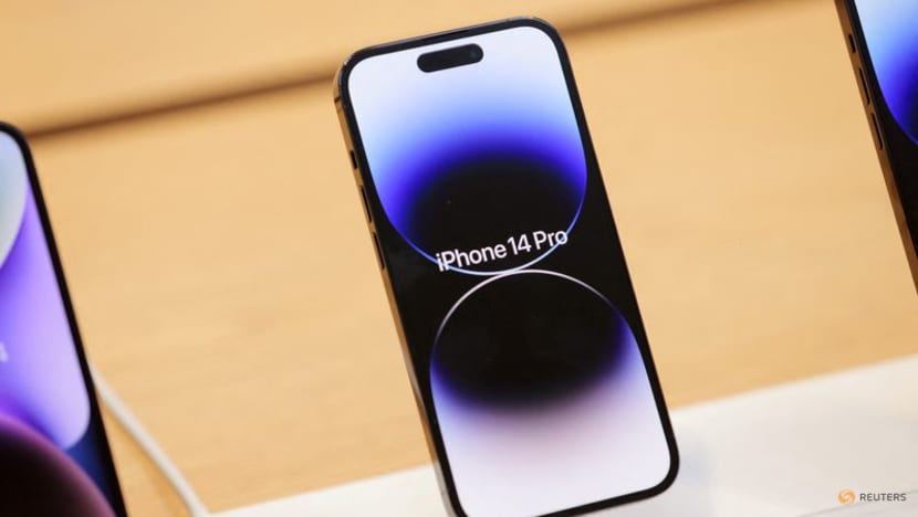 IPhone Pro models scarce in stores this holiday: Best Buy IPhone Pro models scarce in stores this holiday: Best Buy