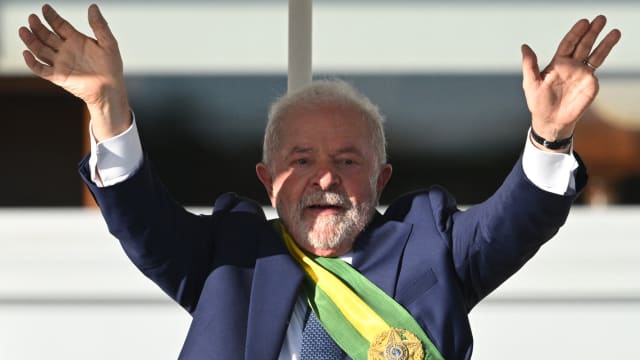 卢拉宣誓就任巴西总统 展开第三个总统任期