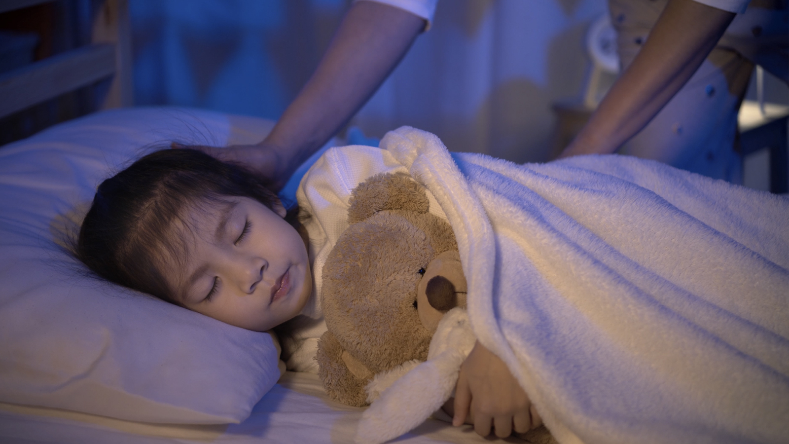 Sleeping child after vaccination