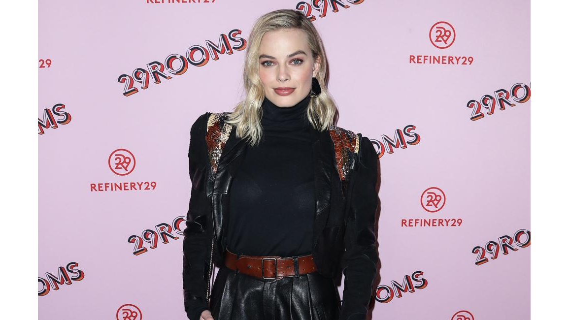 Margot Robbie wants dinner with Prince Harry and Duchess Meghan - 8days