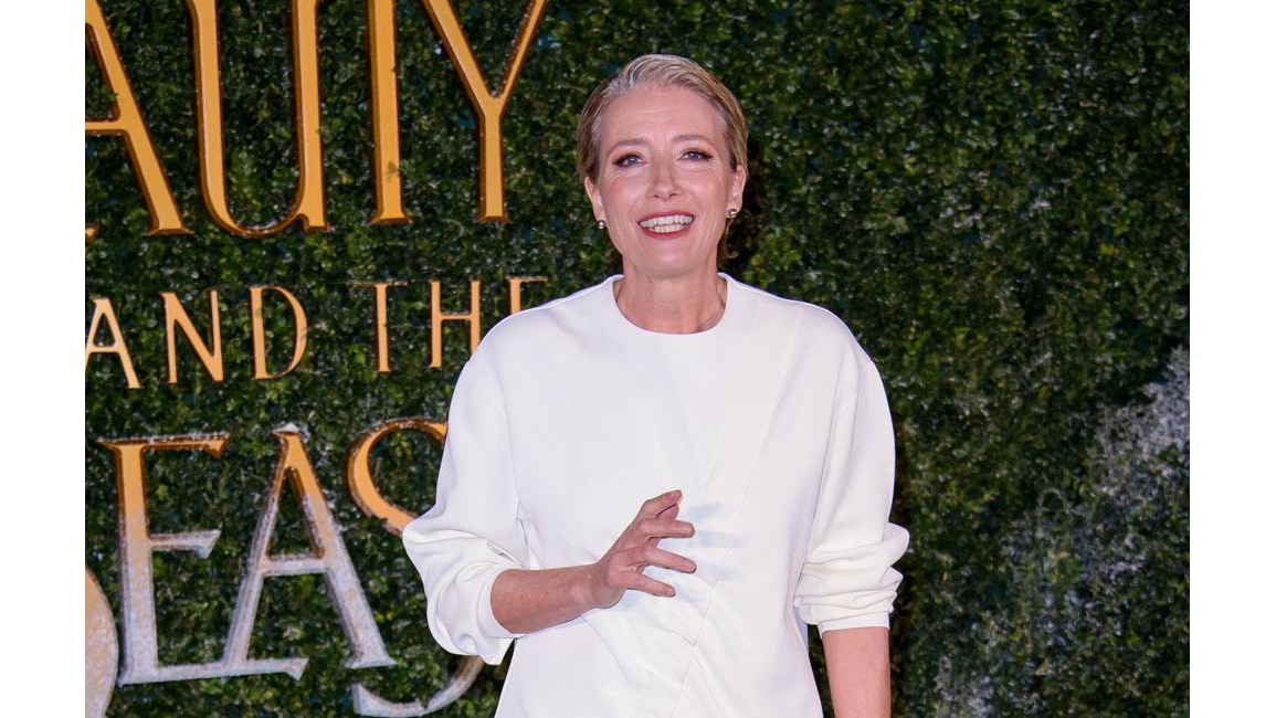 Dame Emma Thompson loves Love Actually 8days