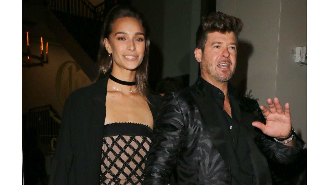Robin Thicke And April Love Geary Safe After Being Involved In Car Accident 8days