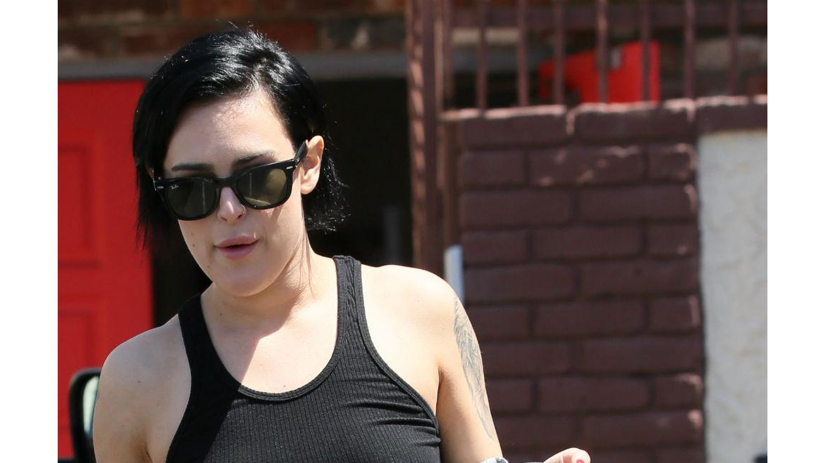 Rumer Willis battling 'unknown stomach problem' 8 Days