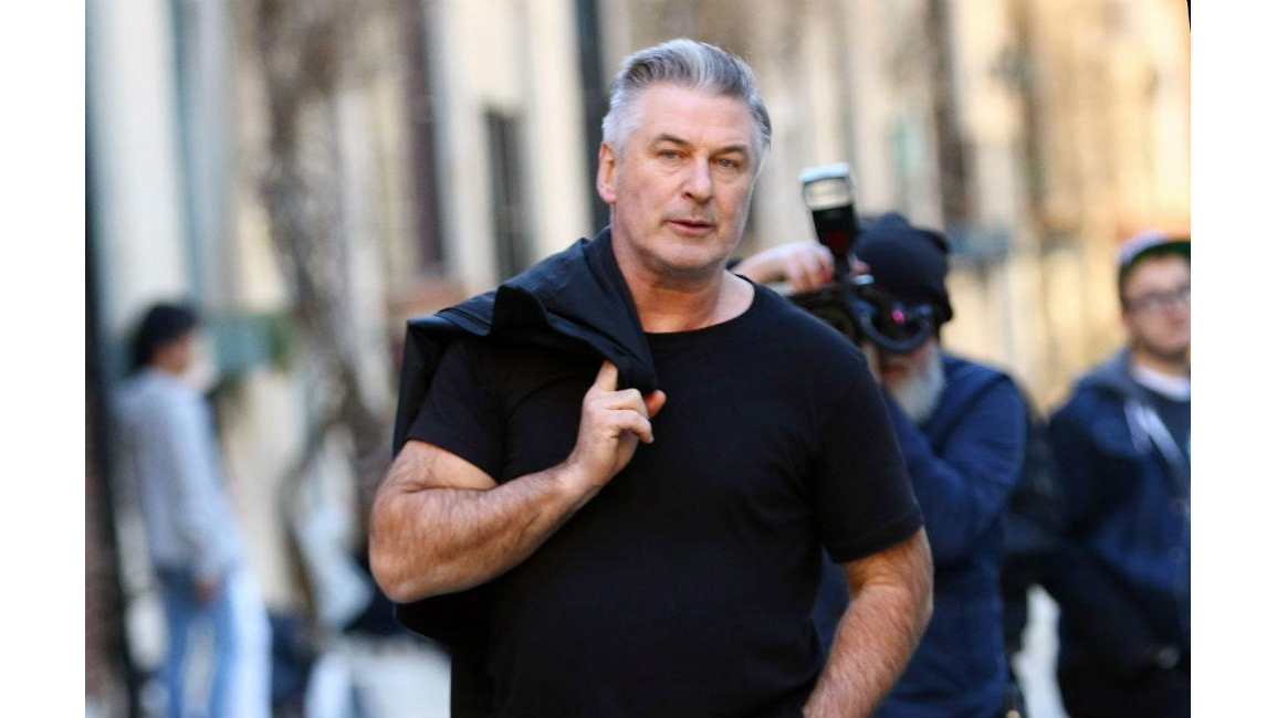 Alec Baldwin accuser says video footage proves parking space row 8 Days