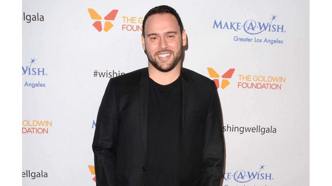Scooter Braun open to 'private conversation' with Taylor Swift 8days