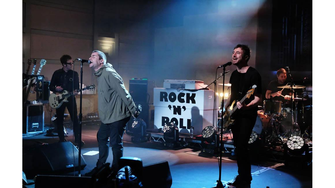 Liam Gallagher Debuts New Song Shockwave At Intimate Hackney Gig 8days