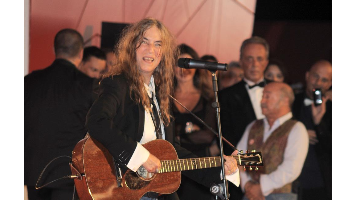 Patti Smith found turning 70 'challenging' 8days