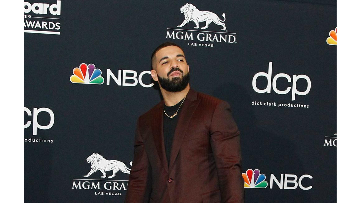 Drake Makes History At The Billboard Music Awards | CelebHeightsorg