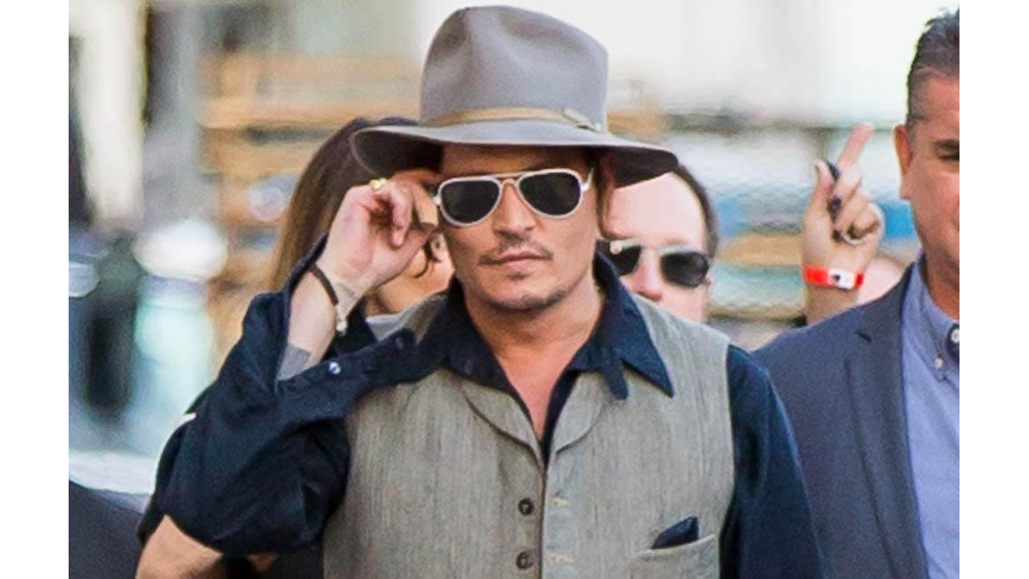 Johnny Depp dating Russian dancer - 8days