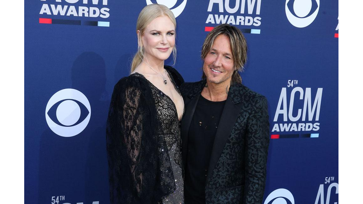 Keith Urban thanks 'baby girl' Nicole Kidman for ACM win 8 Days