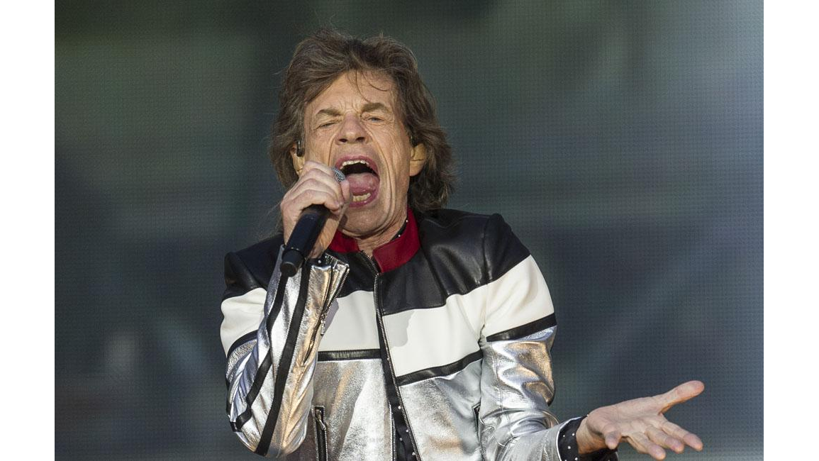 Mick Jagger undergoing heart valve replacement surgery - 8 Days