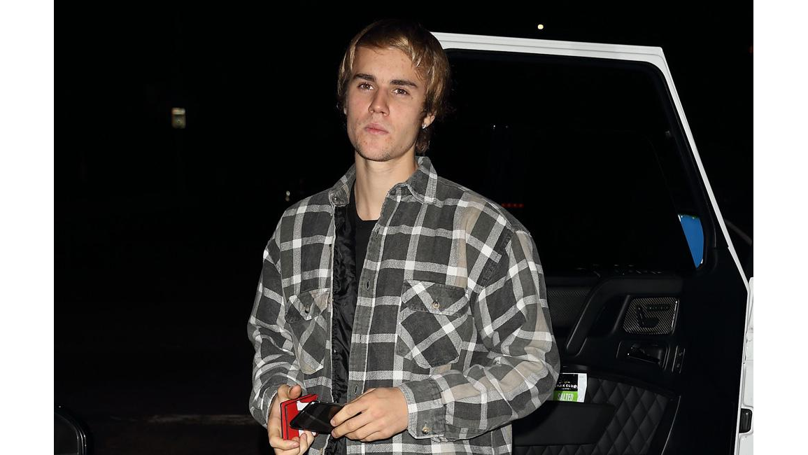 Justin Bieber hotel room intruder arrested - 8days