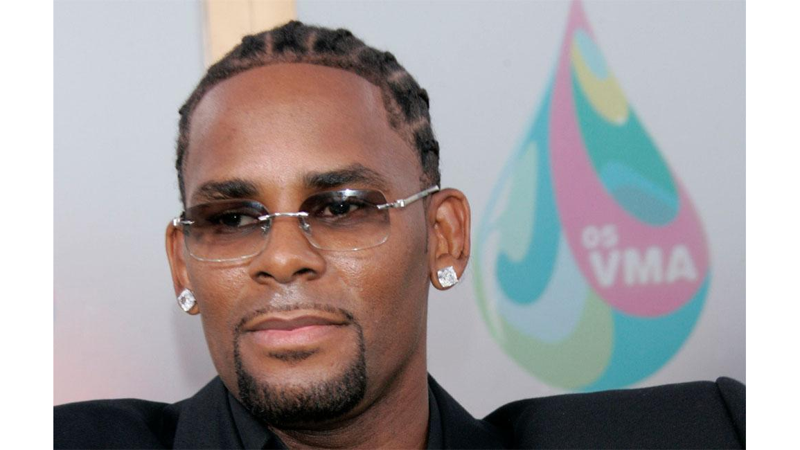 R. Kelly charged with 10 counts of aggravated sexual abuse 8days