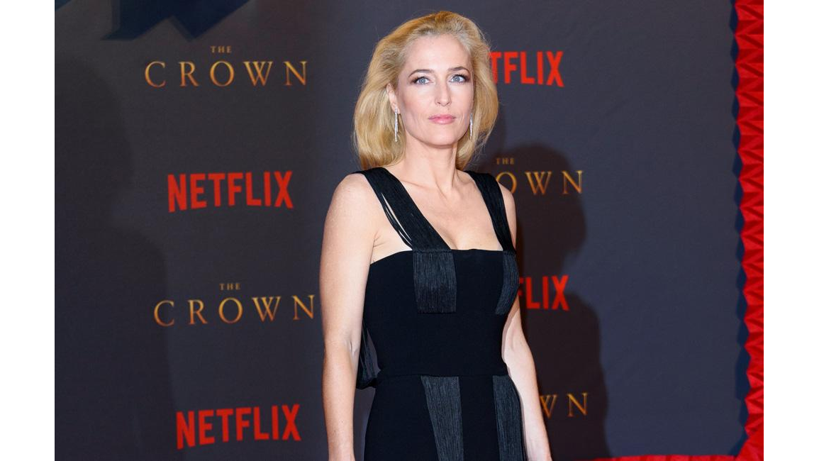 Gillian Anderson Broke Down In Tears Over Ageing 8days