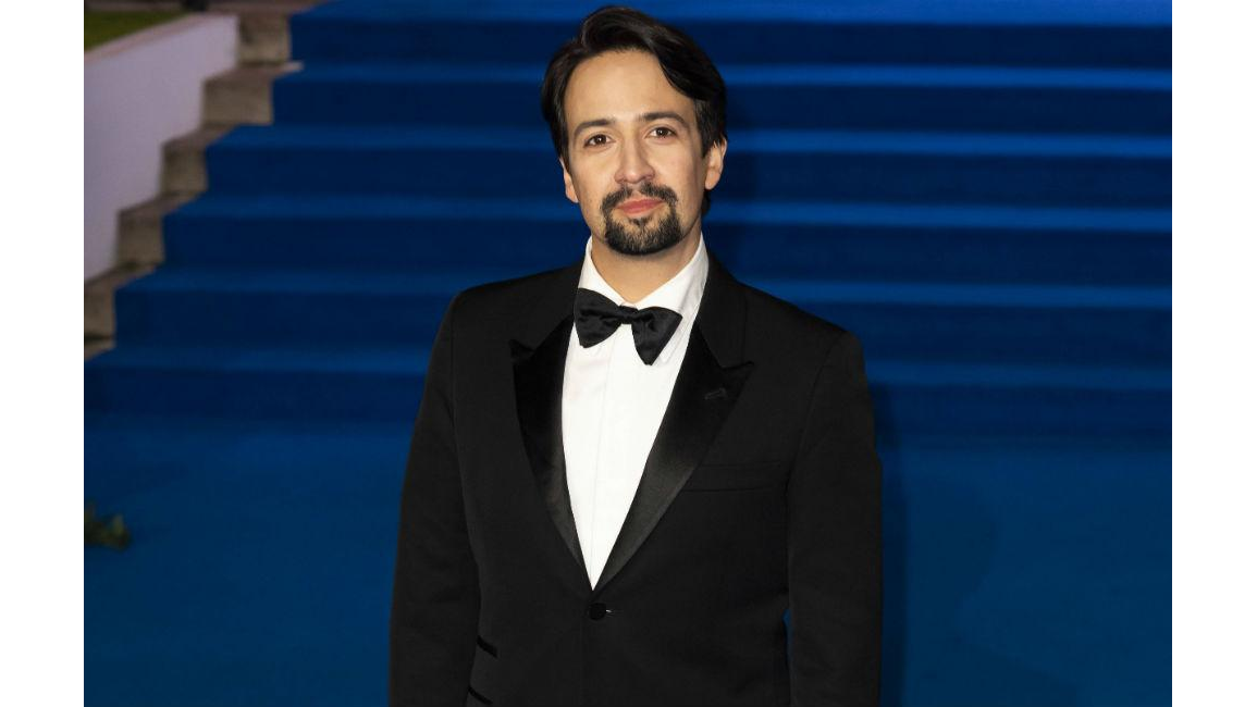 lin-manuel-miranda-s-accent-doubts-8days