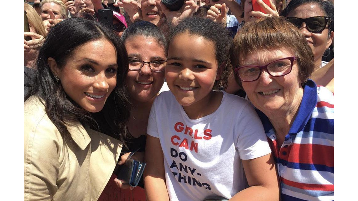 meghan-markle-meets-mini-me-8days