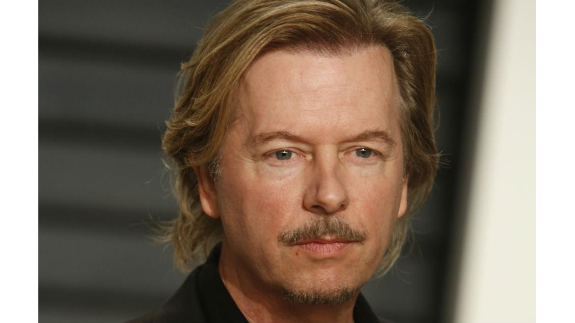 David Spade cut off his dad after becoming one himself - 8days