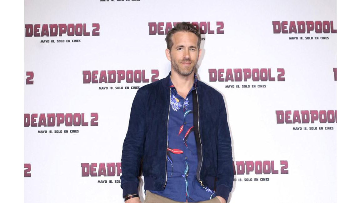Ryan Reynolds Wants To Explore Deadpools Sexuality 8days 