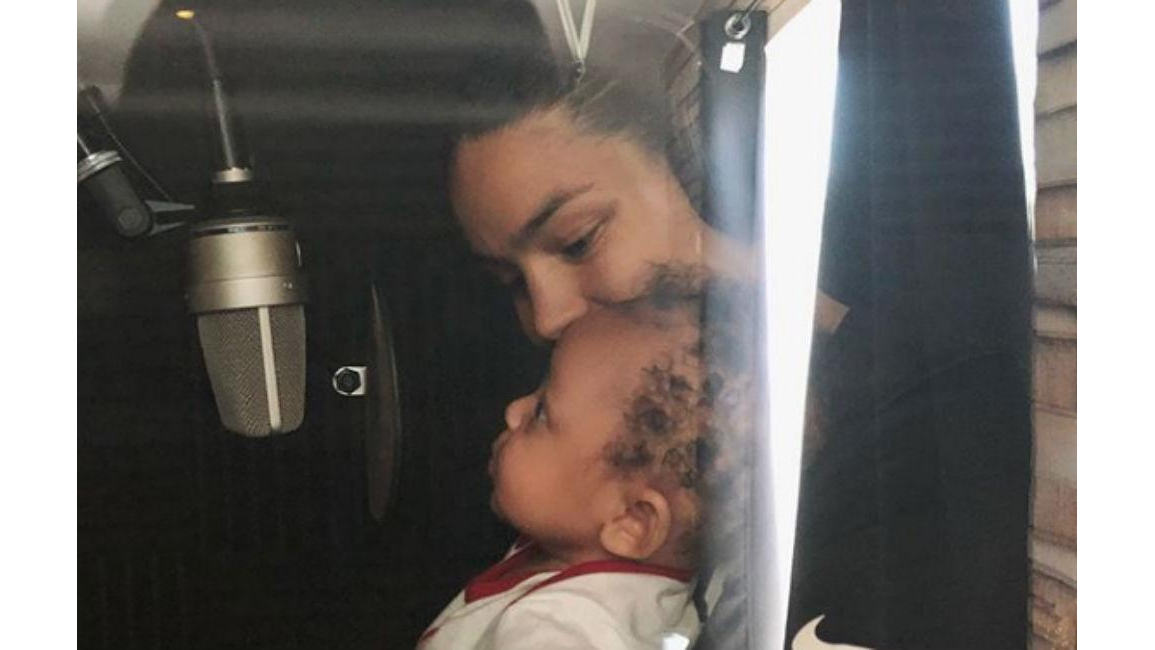 Jordin Sparks' son is a 'natural' in recording studio 8days