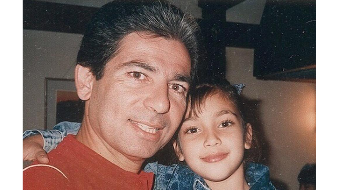 Kim Kardashian West misses dad ‘so much’ - 8days