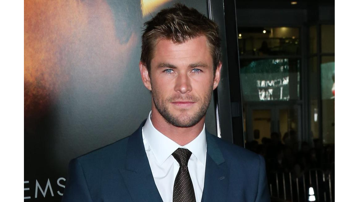 Chris Hemsworth I'll never be a d**k head 8days