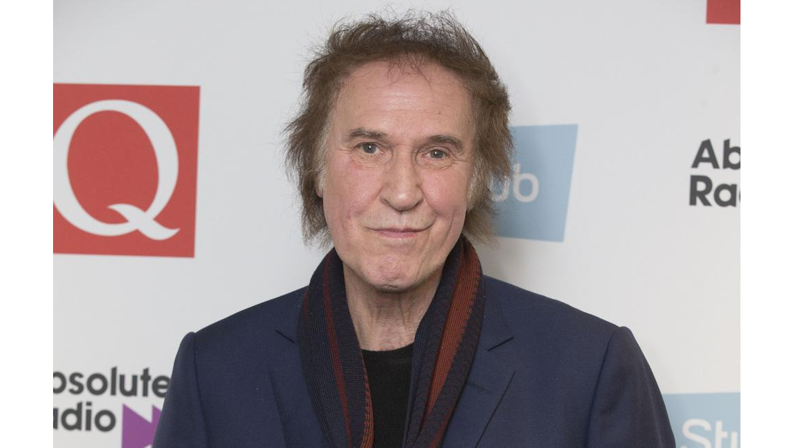 Ray Davies wants intimate reunion - 8days