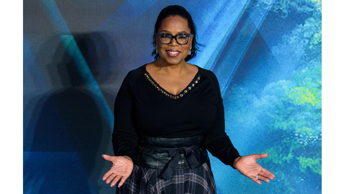 Oprah Winfrey honoured at President call - 8days