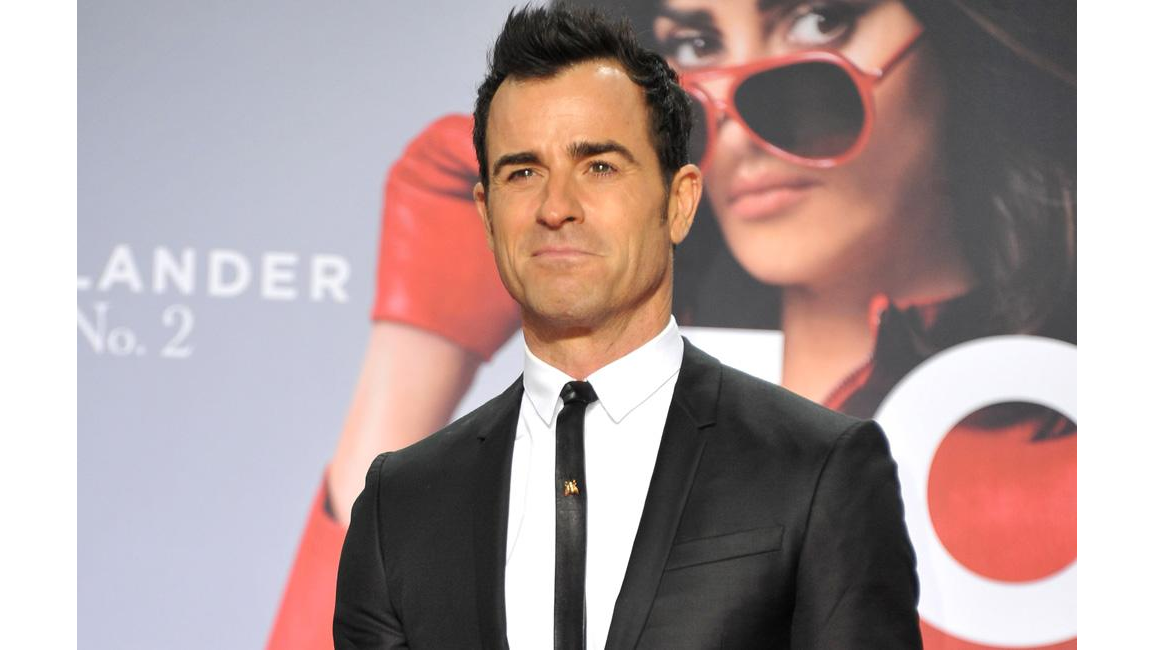 Justin Theroux doesn't care what people think of him 8days