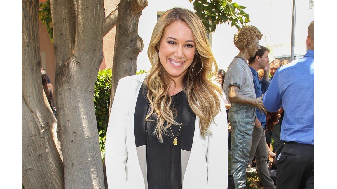 Haylie Duff expecting baby girl - 8days