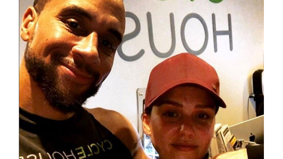 Jessica Alba hits gym six weeks after giving birth 8days