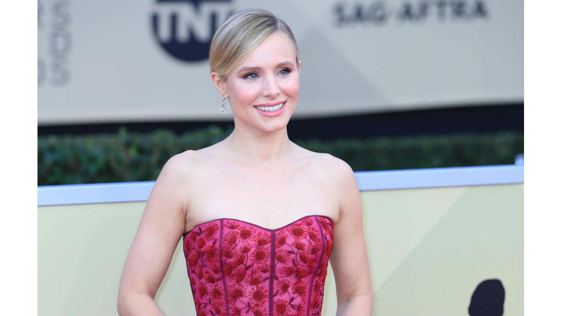 Kristen Bell Is Awards First Lady 8days