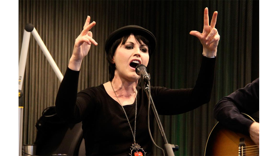 The Cranberries 'devastated' by Dolores O'Riordan's death 8 Days