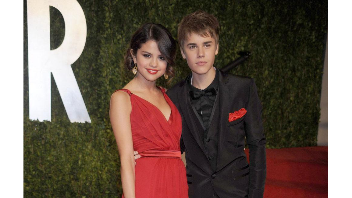 Justin Bieber and Selena Gomez's relationship guidance 8 Days