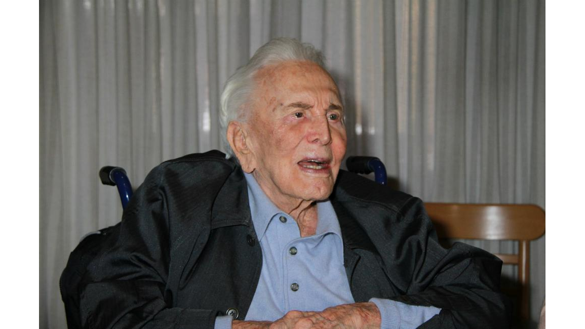 Kirk Douglas celebrates 101st birthday - 8 Days