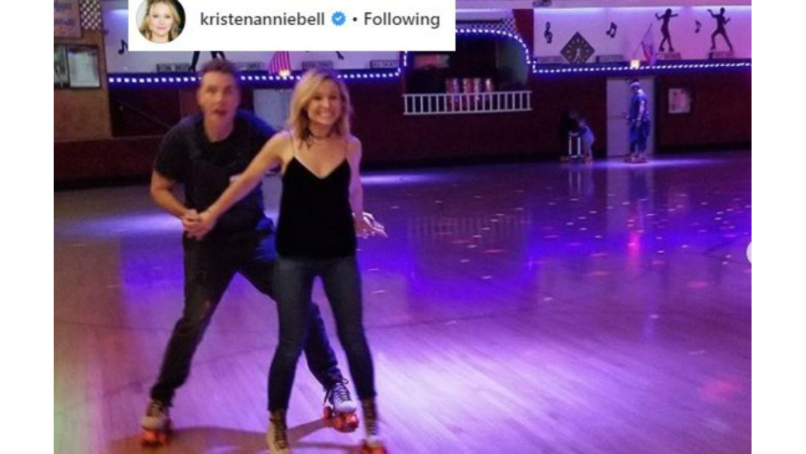 Kristen Bell and Dax Shepard's skate date night - 8days