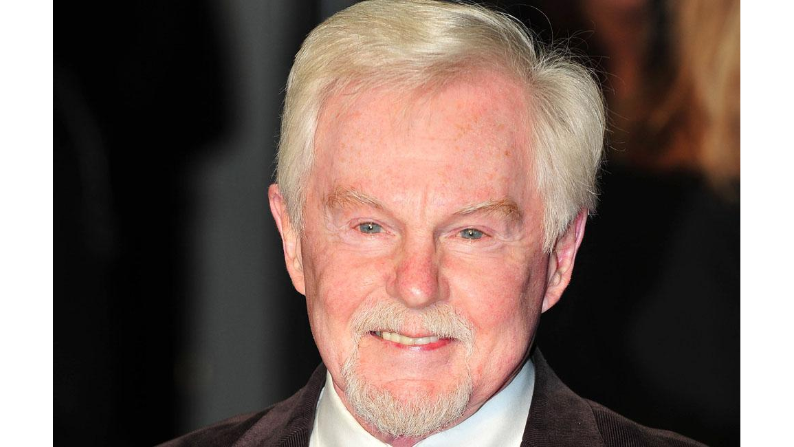 Sir Derek Jacobi planning to wed - 8days