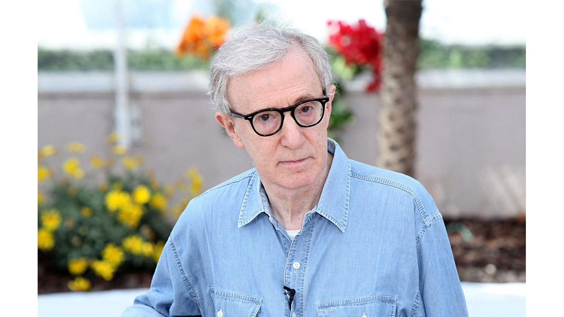 Woody Allen 'sad' for Harvey Weinstein 8days